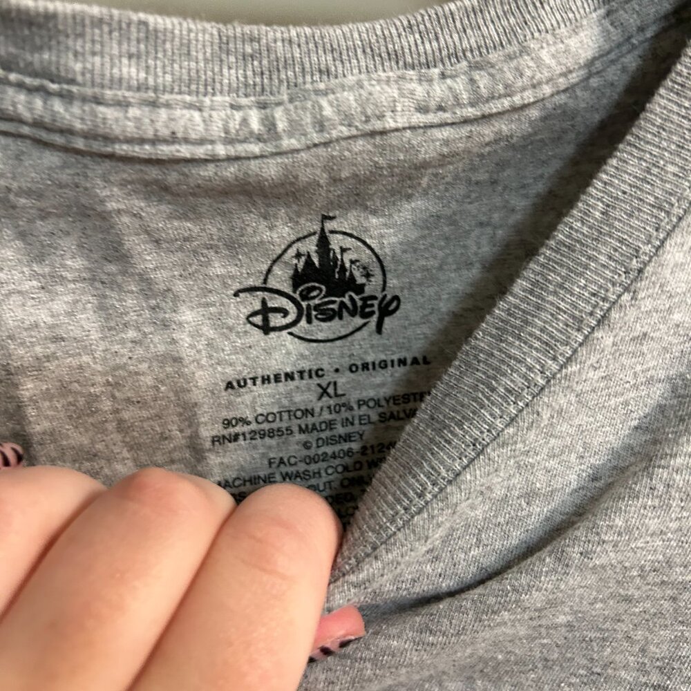 Disneyland T-Shirt - Picture 2 of 3